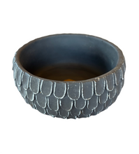 Load image into Gallery viewer, Black Scalloped Planter (Short)