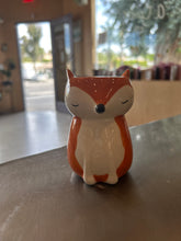 Load image into Gallery viewer, Small Fox Planter