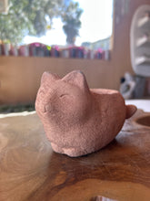 Load image into Gallery viewer, Orange Cat Planter